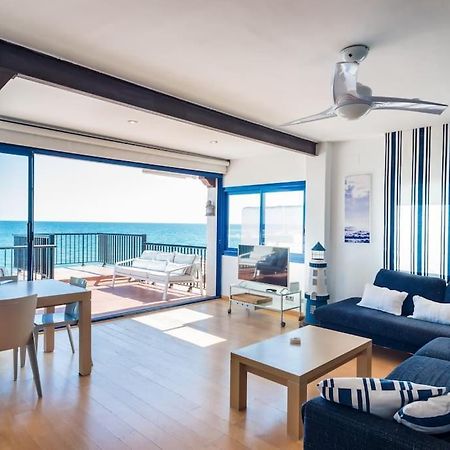 ¡Impactante Apartamento A Cero Linea De Mar! Apartman Tarragona Kültér fotó